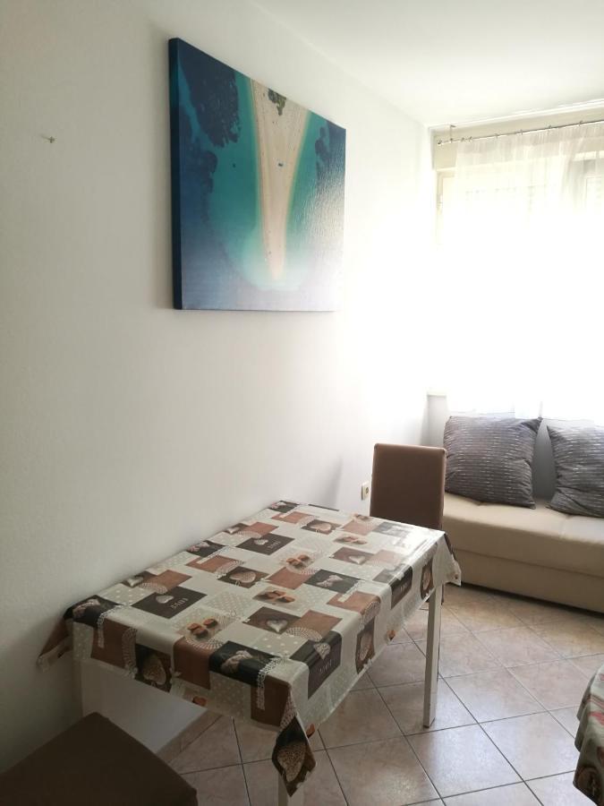 ספליט Pretty Big Double Bed Room With Balcony מראה חיצוני תמונה