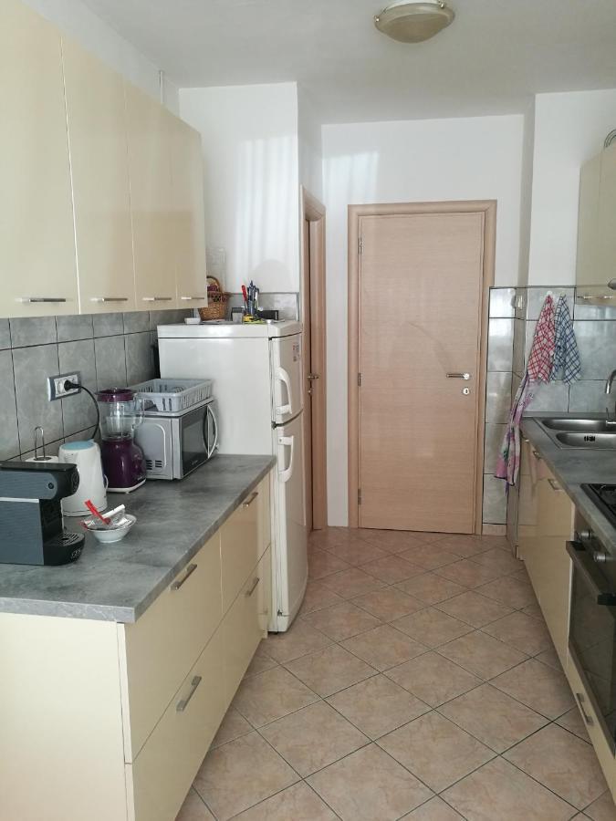 ספליט Pretty Big Double Bed Room With Balcony מראה חיצוני תמונה