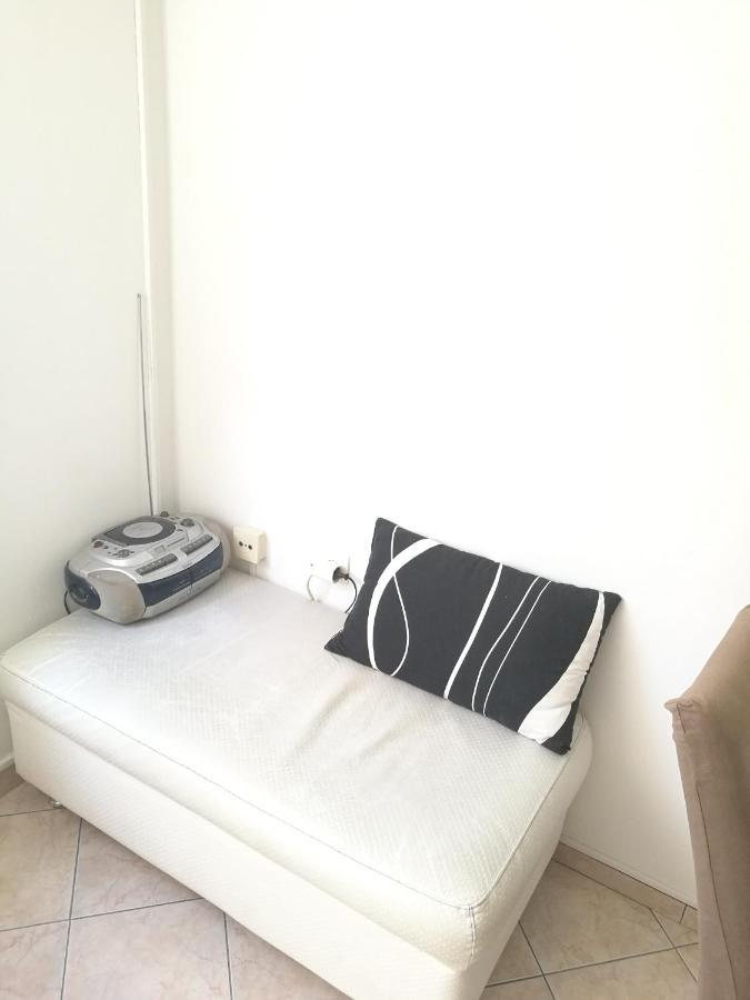 ספליט Pretty Big Double Bed Room With Balcony מראה חיצוני תמונה