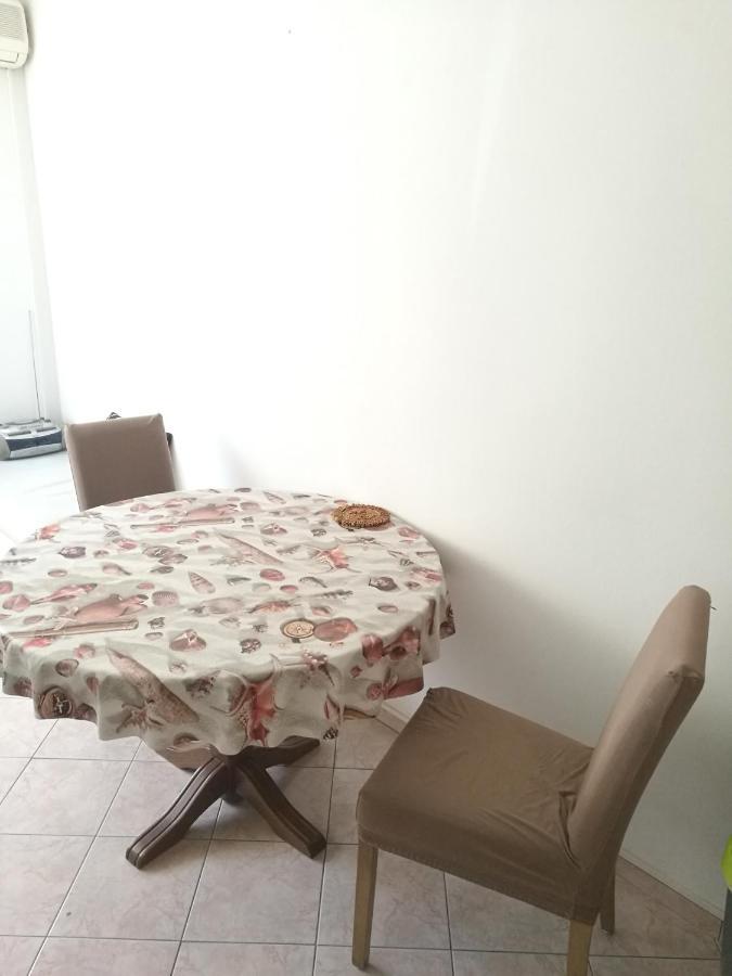 ספליט Pretty Big Double Bed Room With Balcony מראה חיצוני תמונה