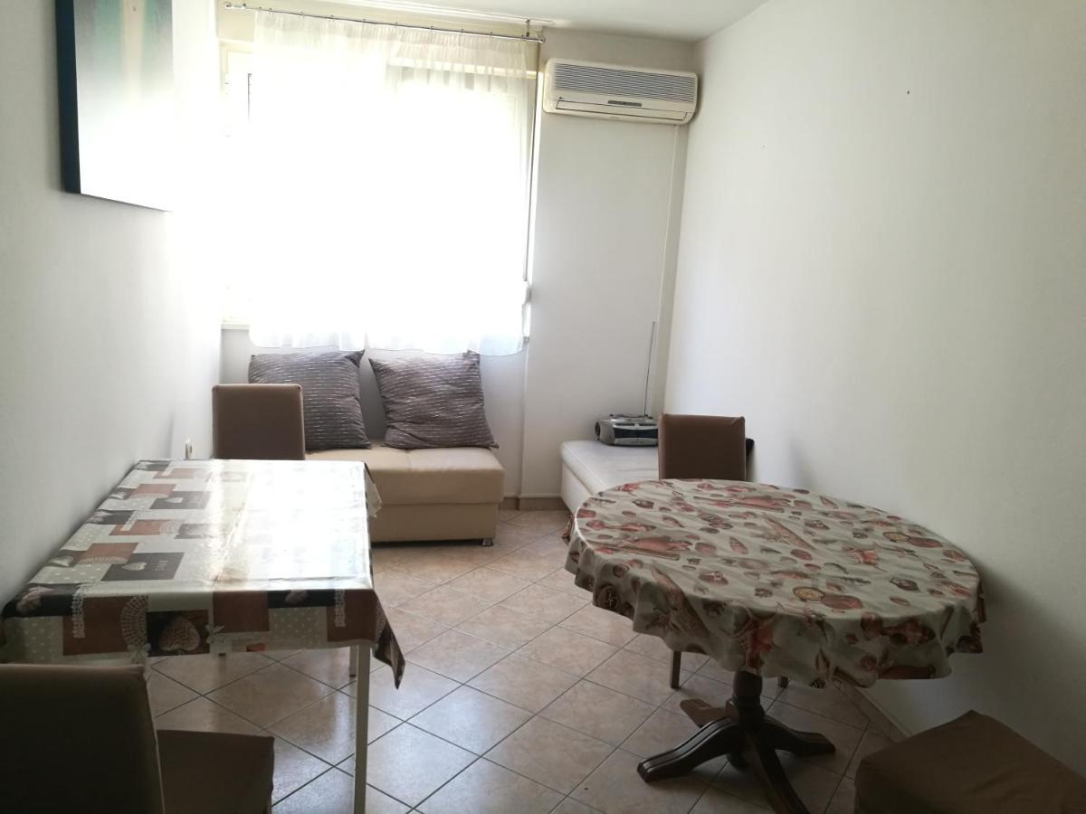 ספליט Pretty Big Double Bed Room With Balcony מראה חיצוני תמונה